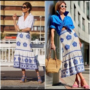 NWT Zara Embroidered white and royal blue midi skirt size XSmall